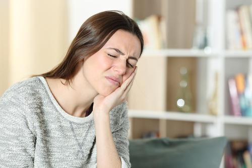 Dental Emergency [Video Guide] Visit Us for Affordable Pain Relief!
